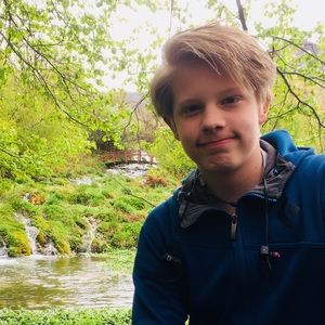 Meet your Posher, Taylor